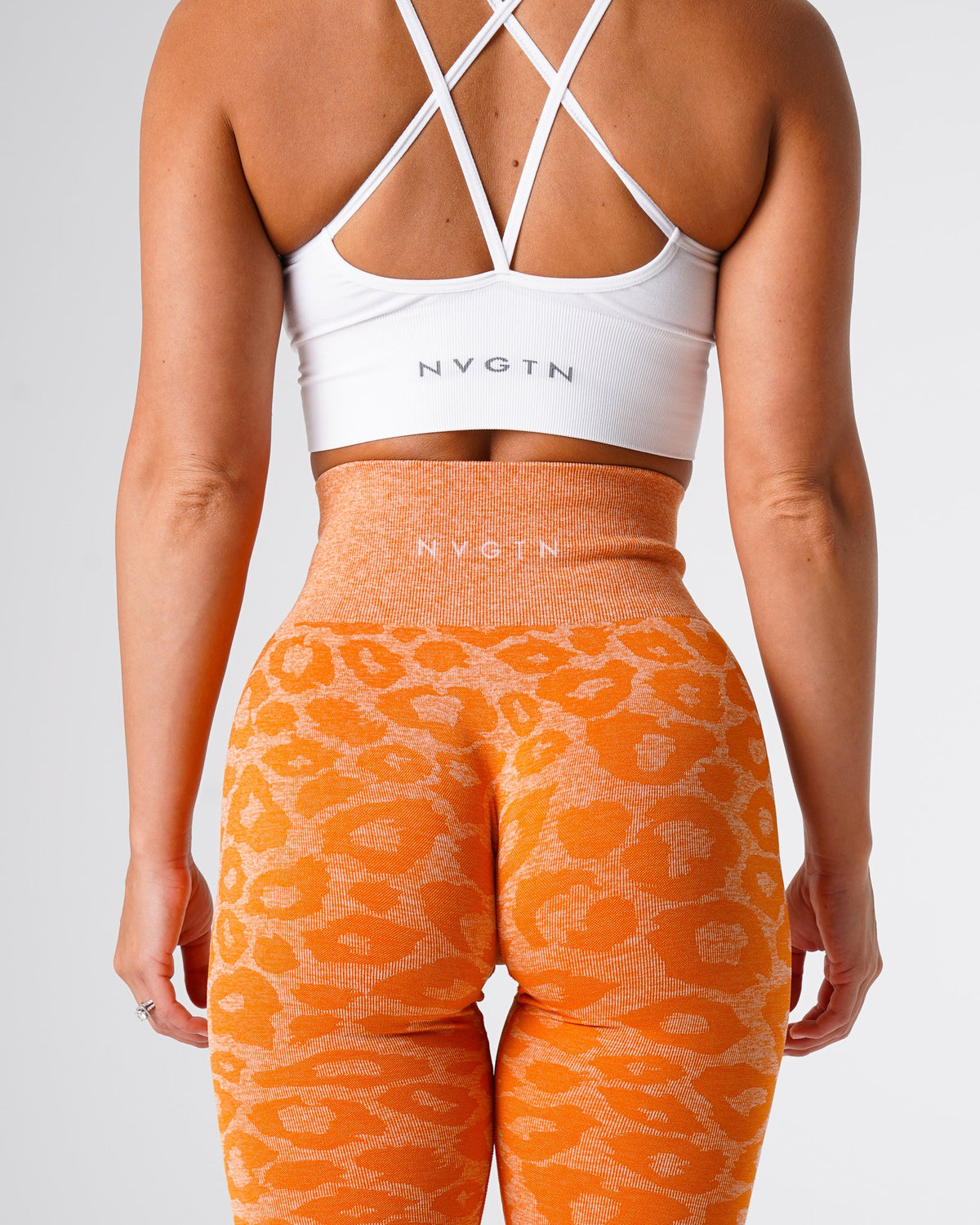 Women Burnt Orange Leopard Seamless Leggings | NVGTN