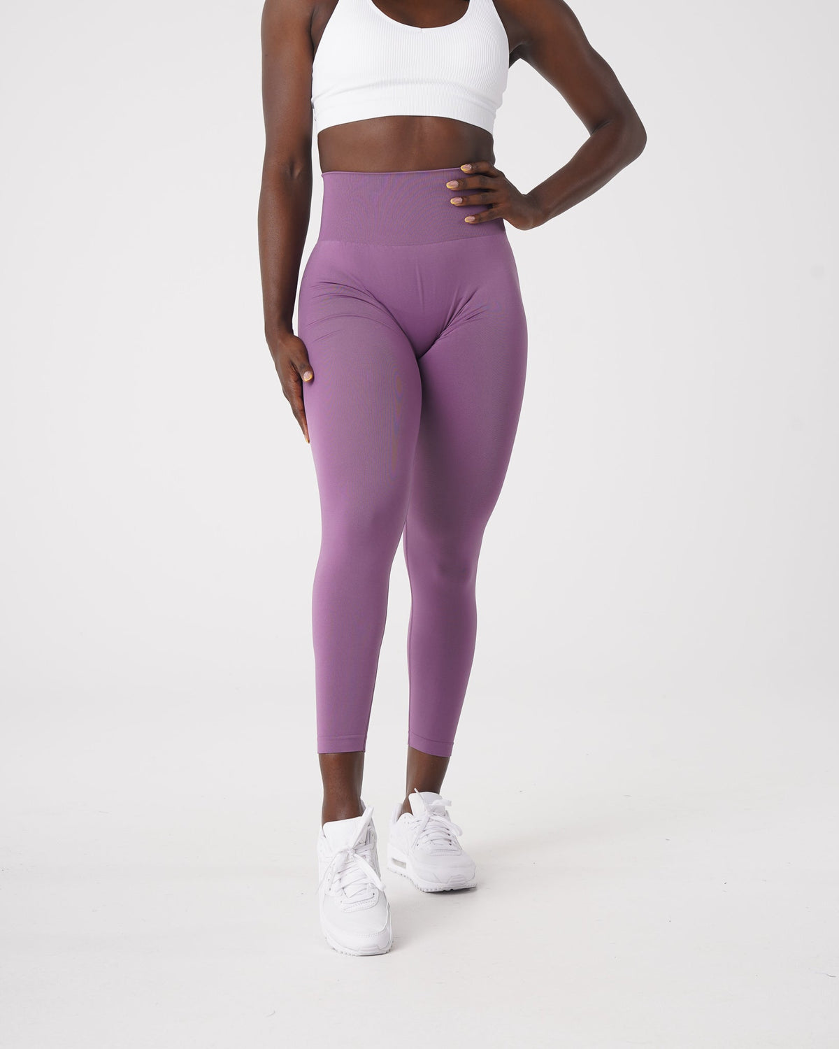 Women Orchid Solid Seamless Leggings | NVGTN
