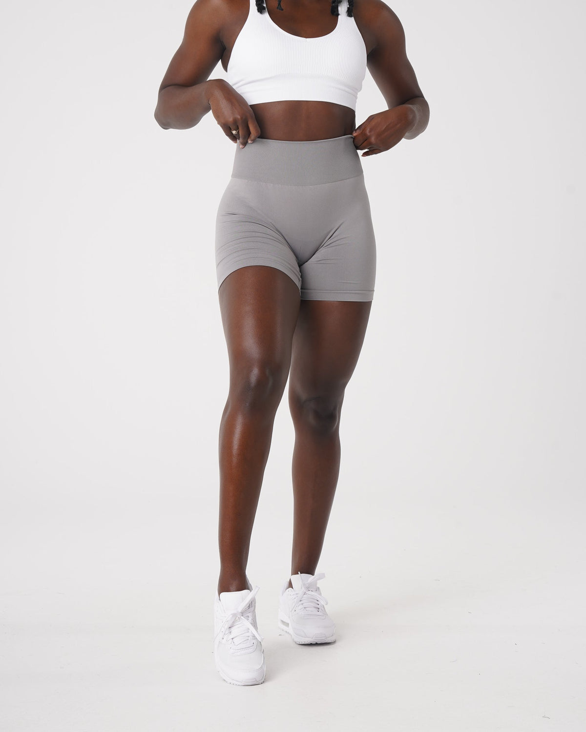 Women Light Grey Solid Seamless Shorts | NVGTN