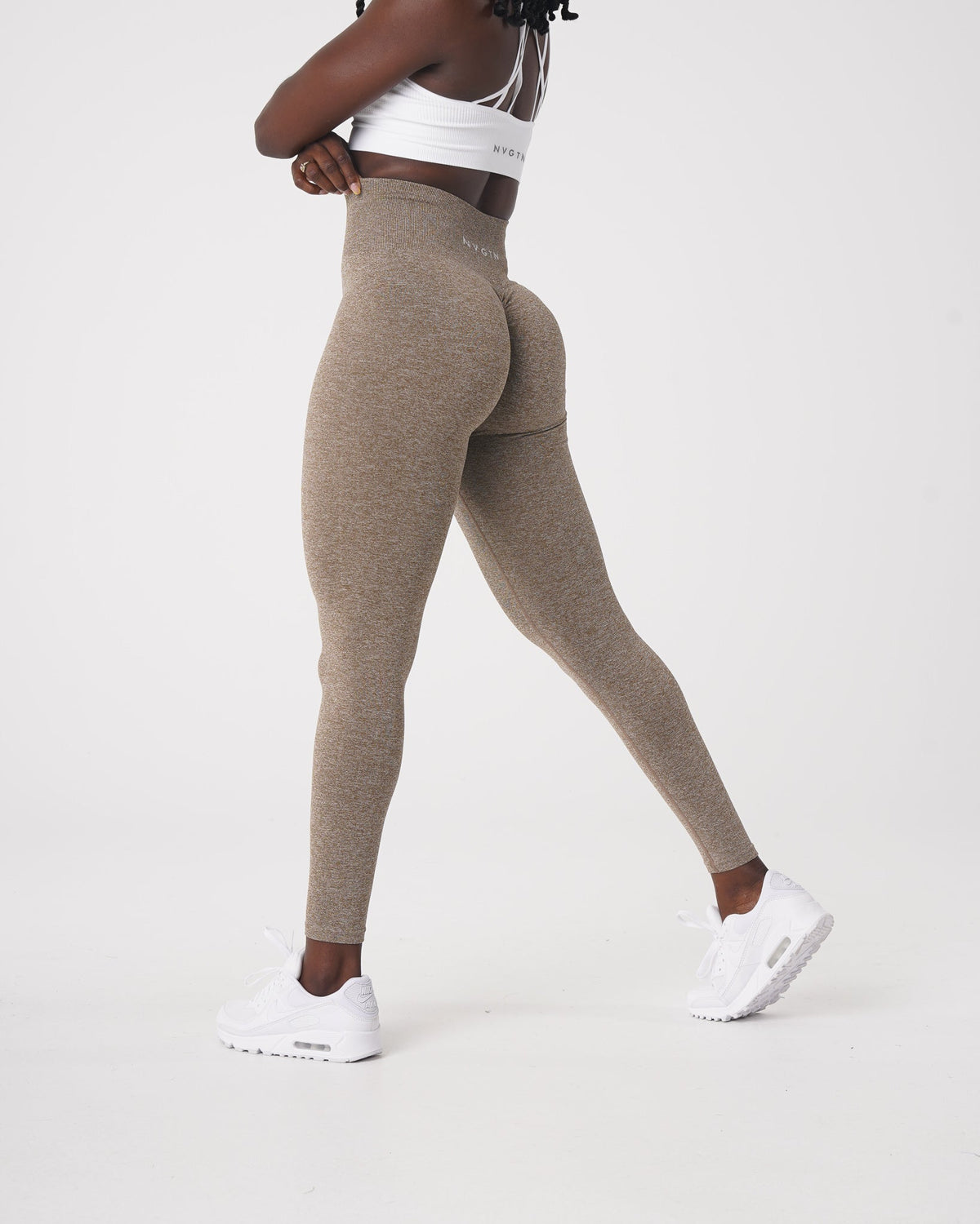 Women Mocha Scrunch Seamless Leggings | NVGTN
