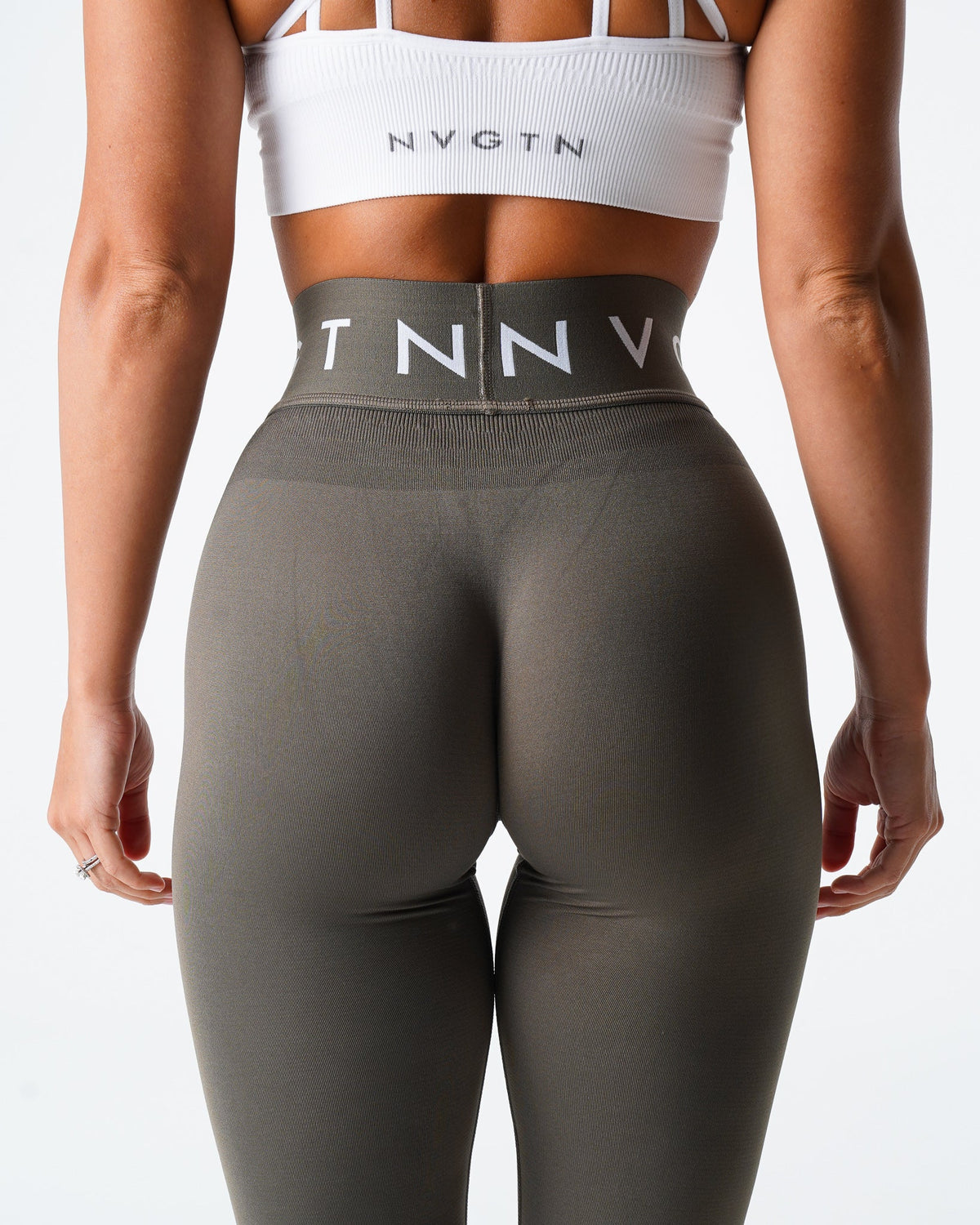 Women Olive Sport Seamless Leggings | NVGTN
