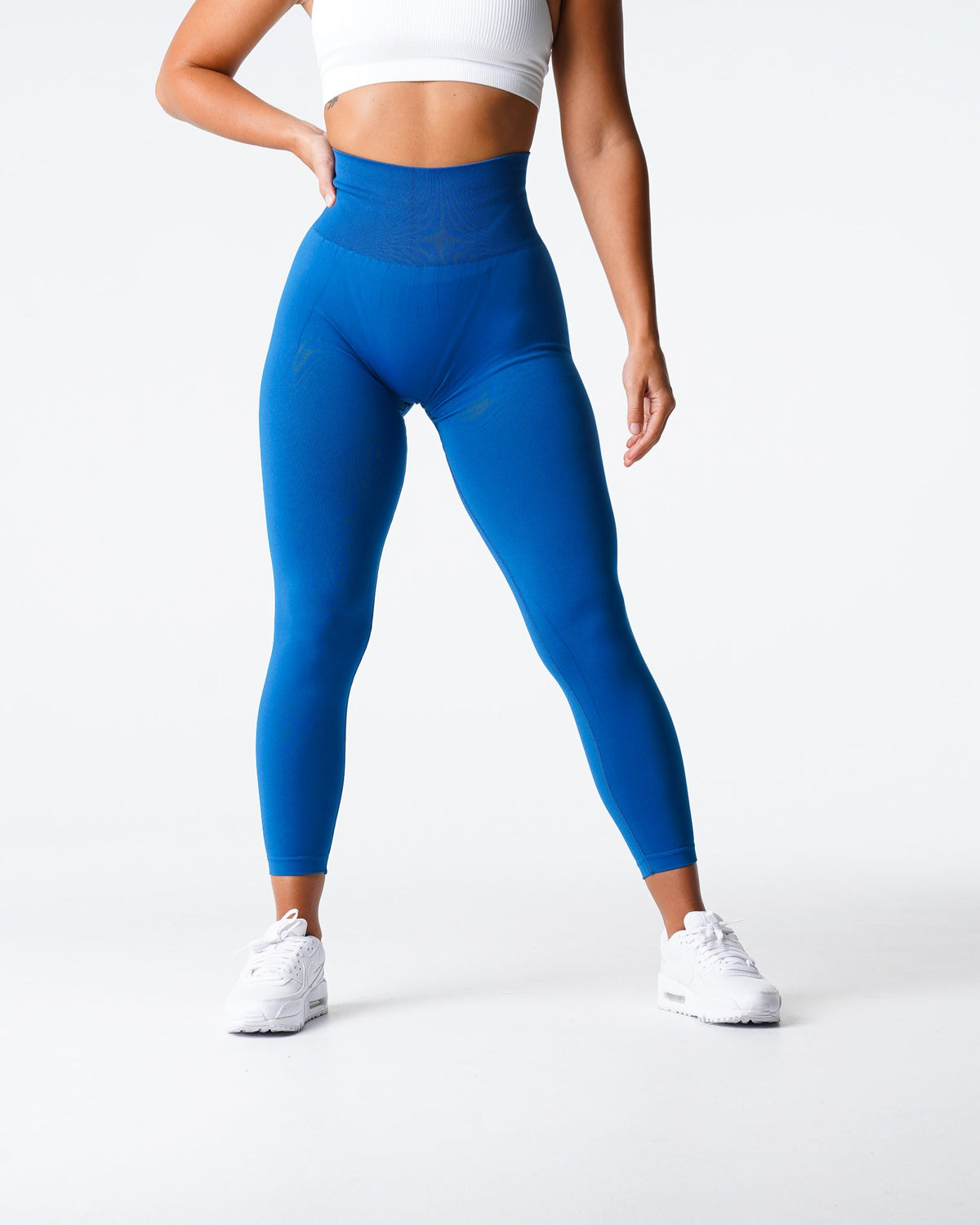 Women Midnight Blue Solid Seamless Leggings | NVGTN