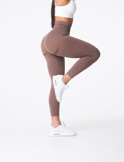 Women Cocoa Curve Seamless Leggings | NVGTN