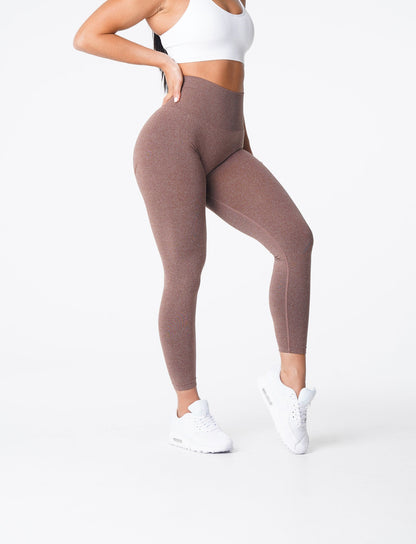 Women Cocoa Curve Seamless Leggings | NVGTN