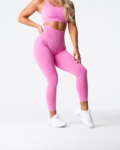 Women Bubble Gum Pink Curve Seamless Leggings | NVGTN