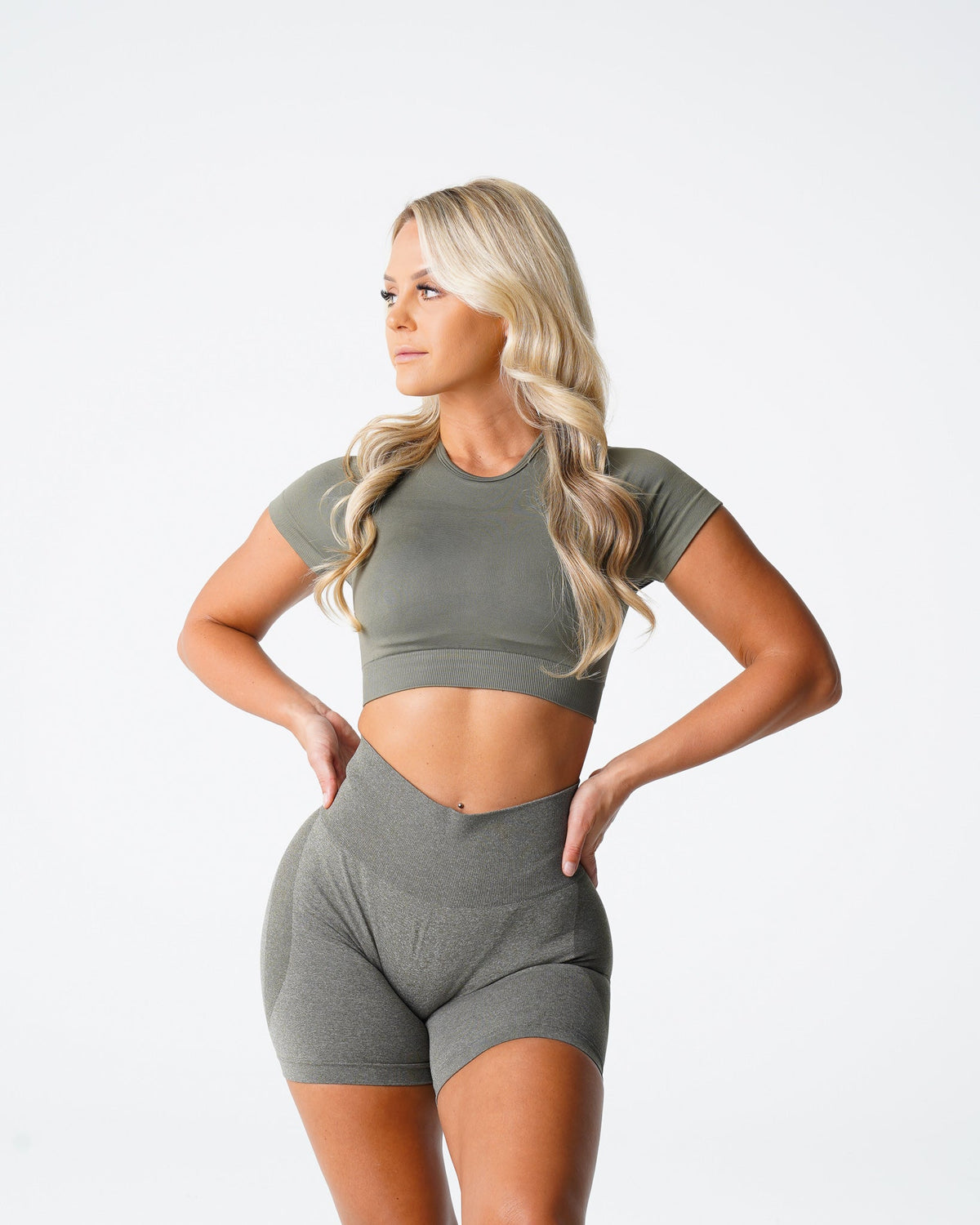 Women Khaki Green Vortex Seamless Bra Top | NVGTN
