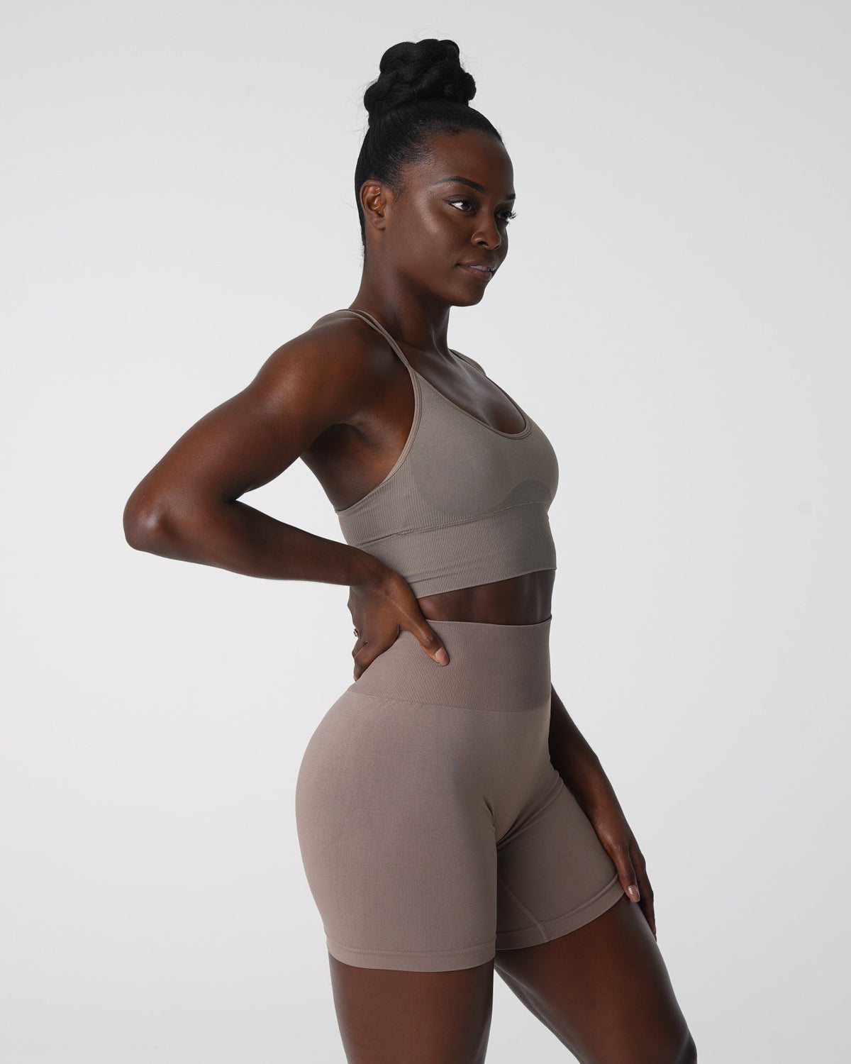 Women Taupe Flourish Seamless Bra | NVGTN