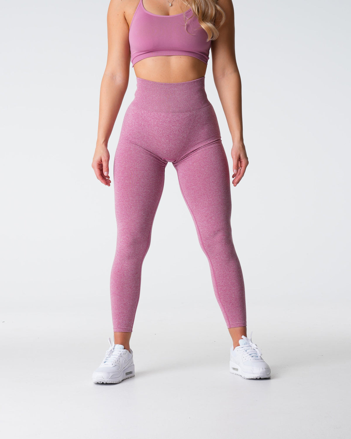Women Pastel Pink Scrunch Seamless Leggings | NVGTN