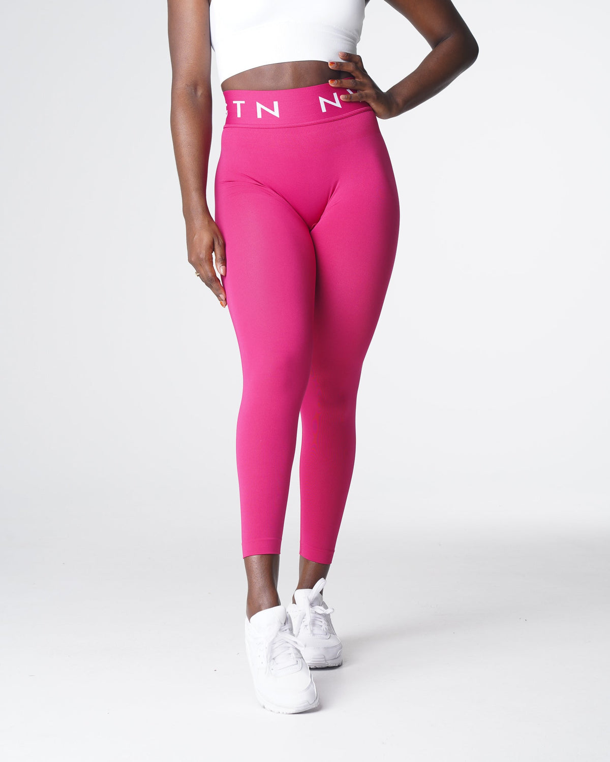 Women Cosmo Sport Seamless Leggings | NVGTN