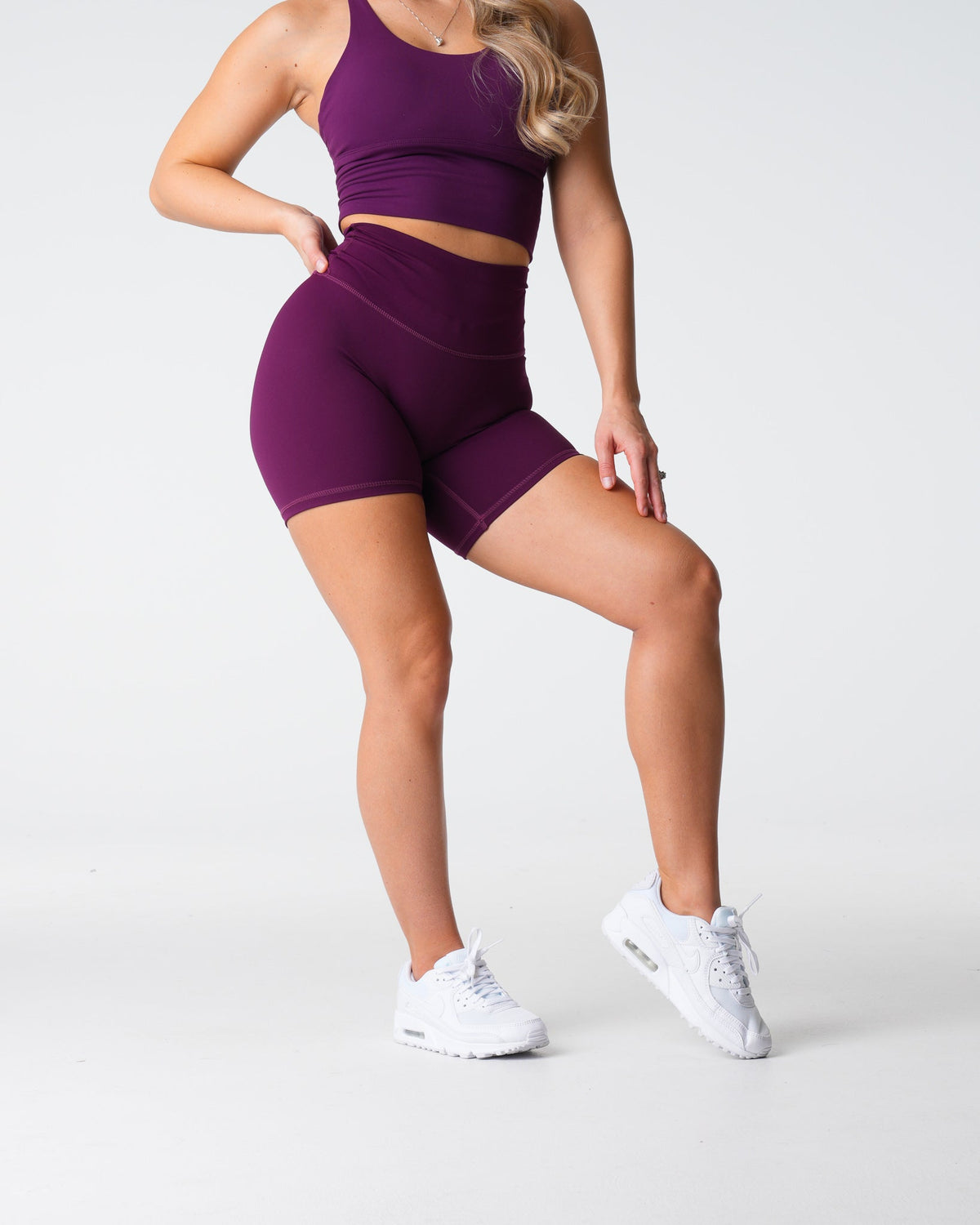 Women Plum Signature 2.0 Shorts | NVGTN