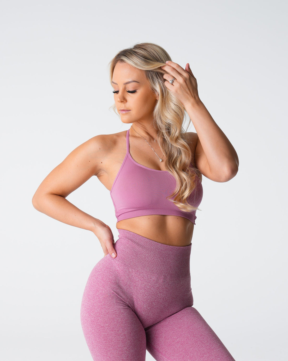 Women Pastel Pink Invincible Seamless Bra | NVGTN