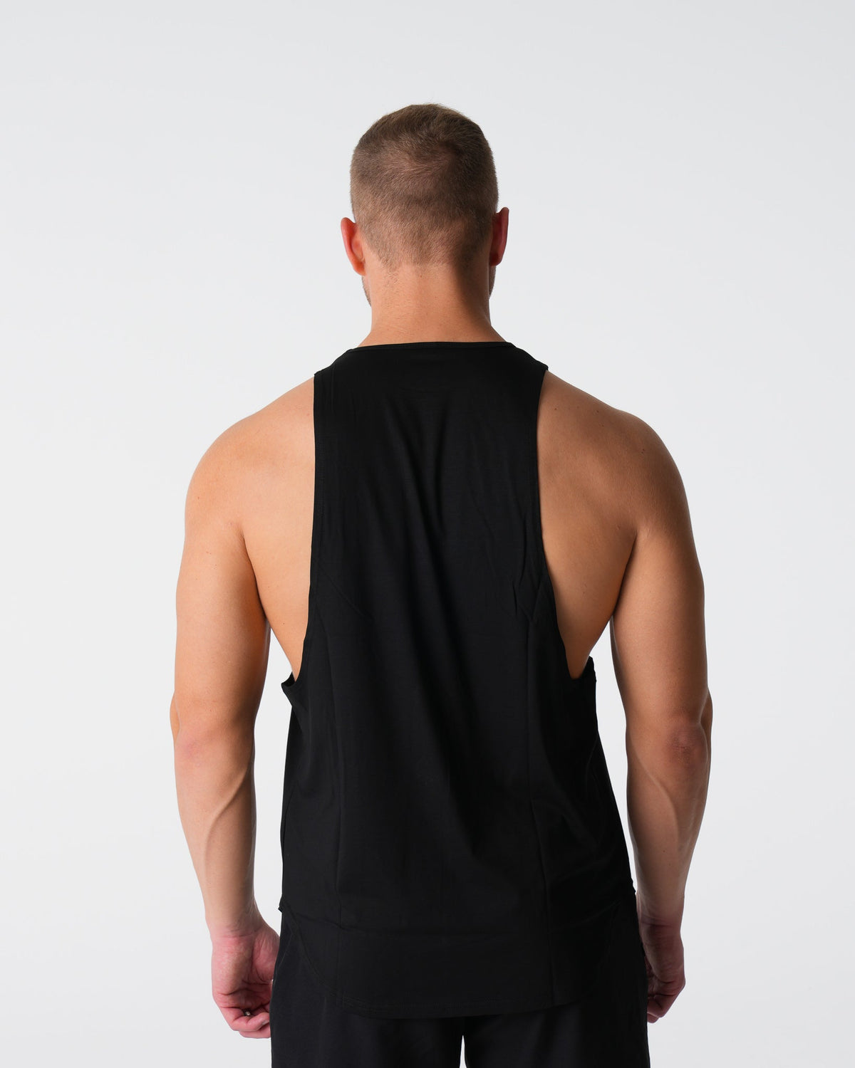 Men Black Tech Edge Tank | NVGTN
