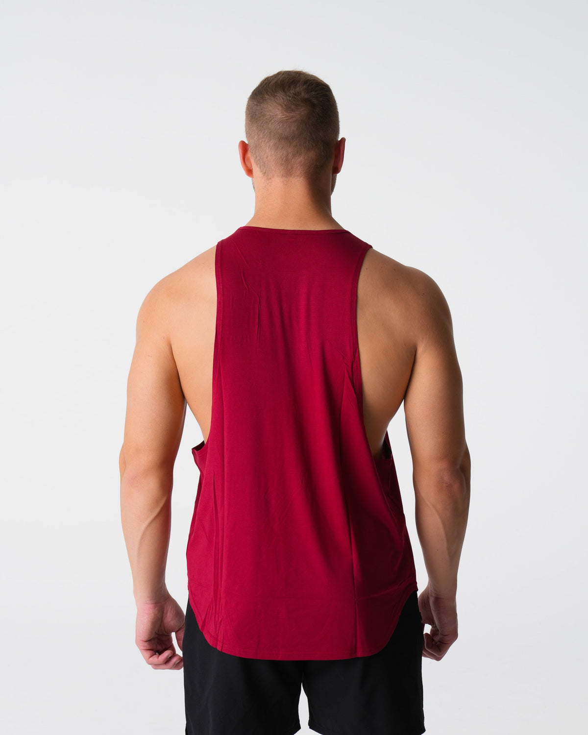 Men Crimson Tech Edge Tank | NVGTN