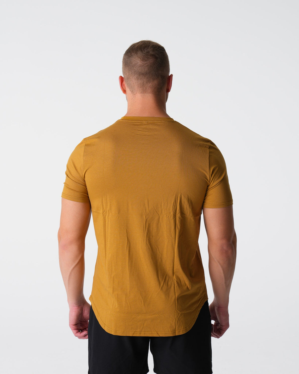 Men Bronze Pulse Fitted Tee | NVGTN