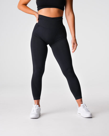 Women Black Contour 2.0 Seamless Leggings | NVGTN