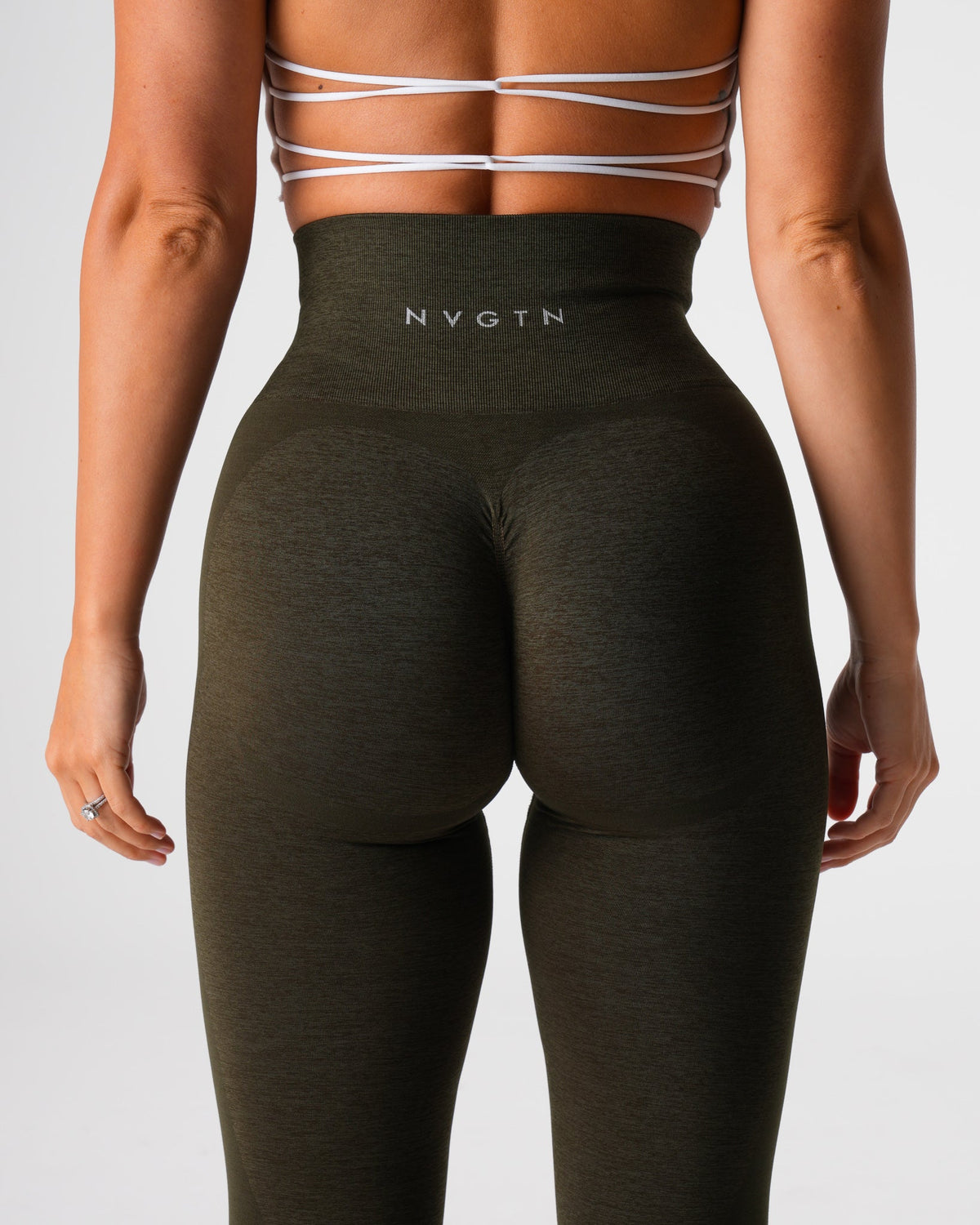 Women Olive Contour 2.0 Seamless Leggings | NVGTN