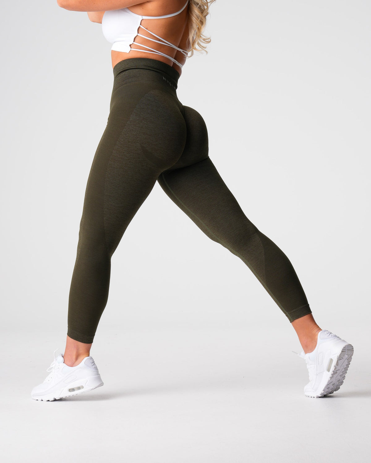 Women Olive Contour 2.0 Seamless Leggings | NVGTN