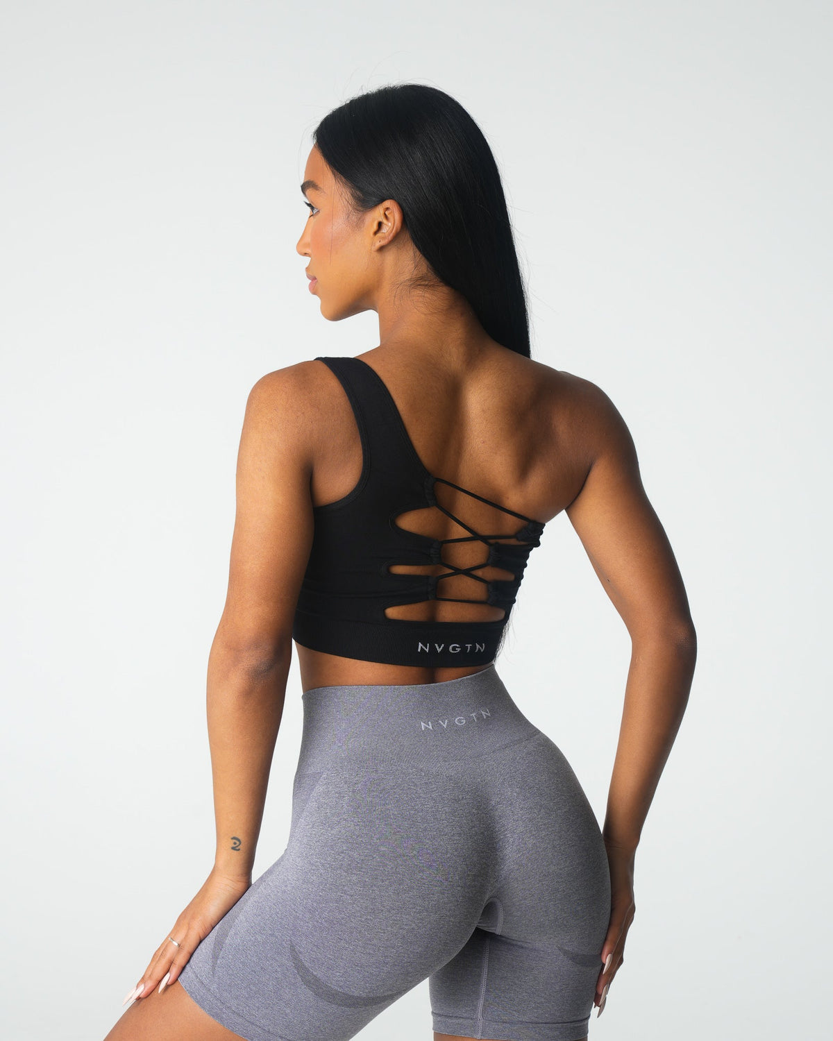 Women Black Passion Seamless Bra | NVGTN