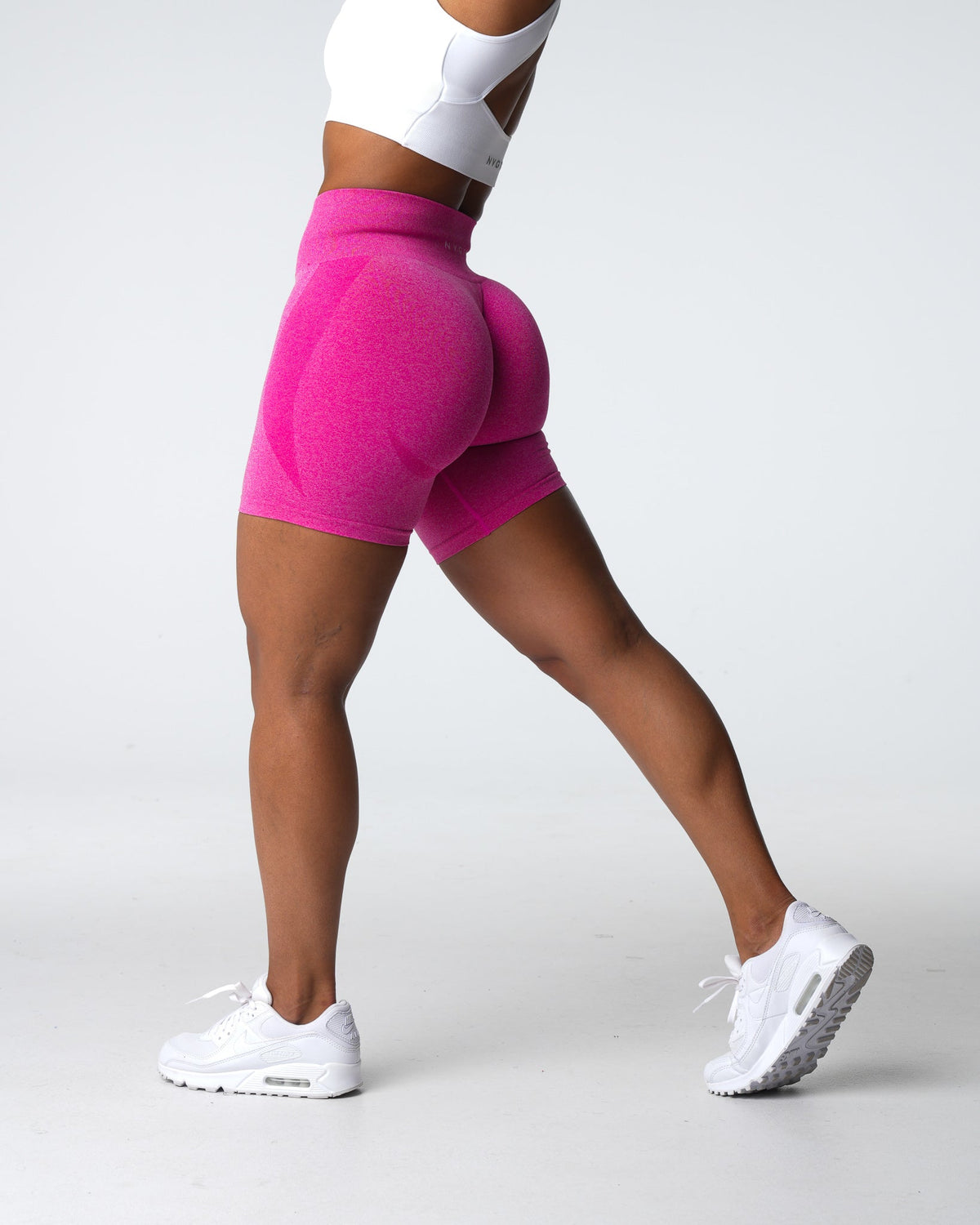 Women Fuchsia Contour Seamless Shorts | NVGTN