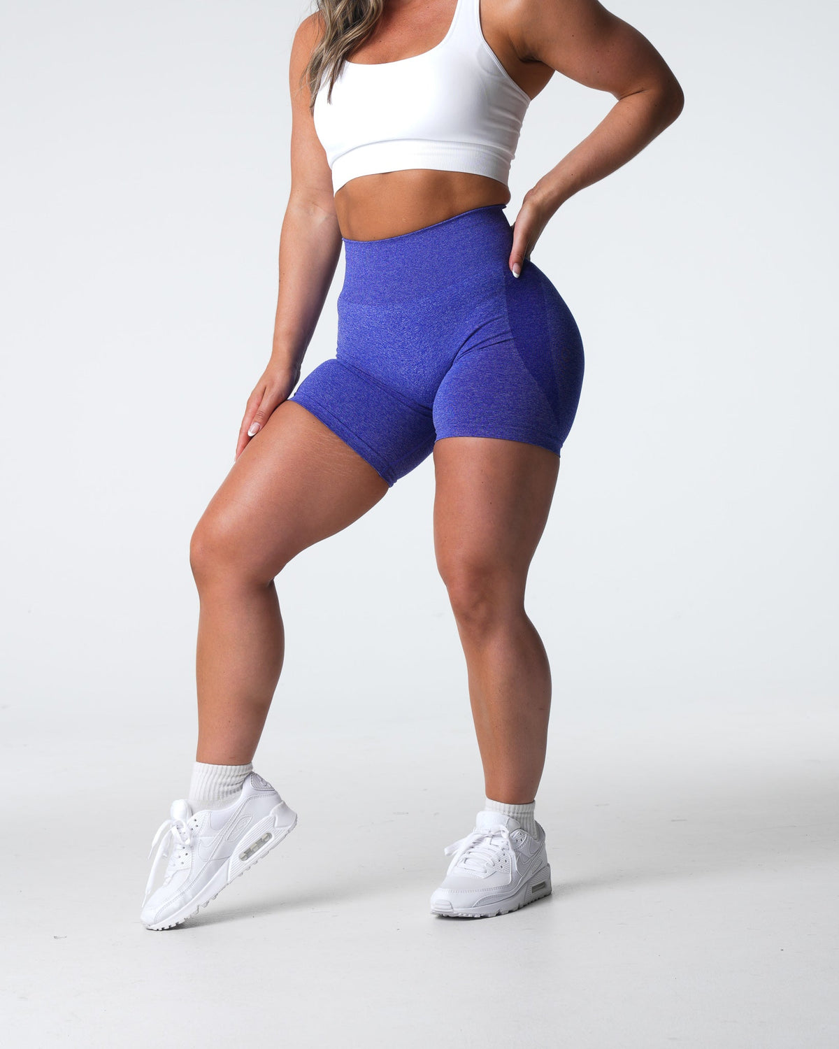 Women Electric Blue Contour Seamless Shorts | NVGTN