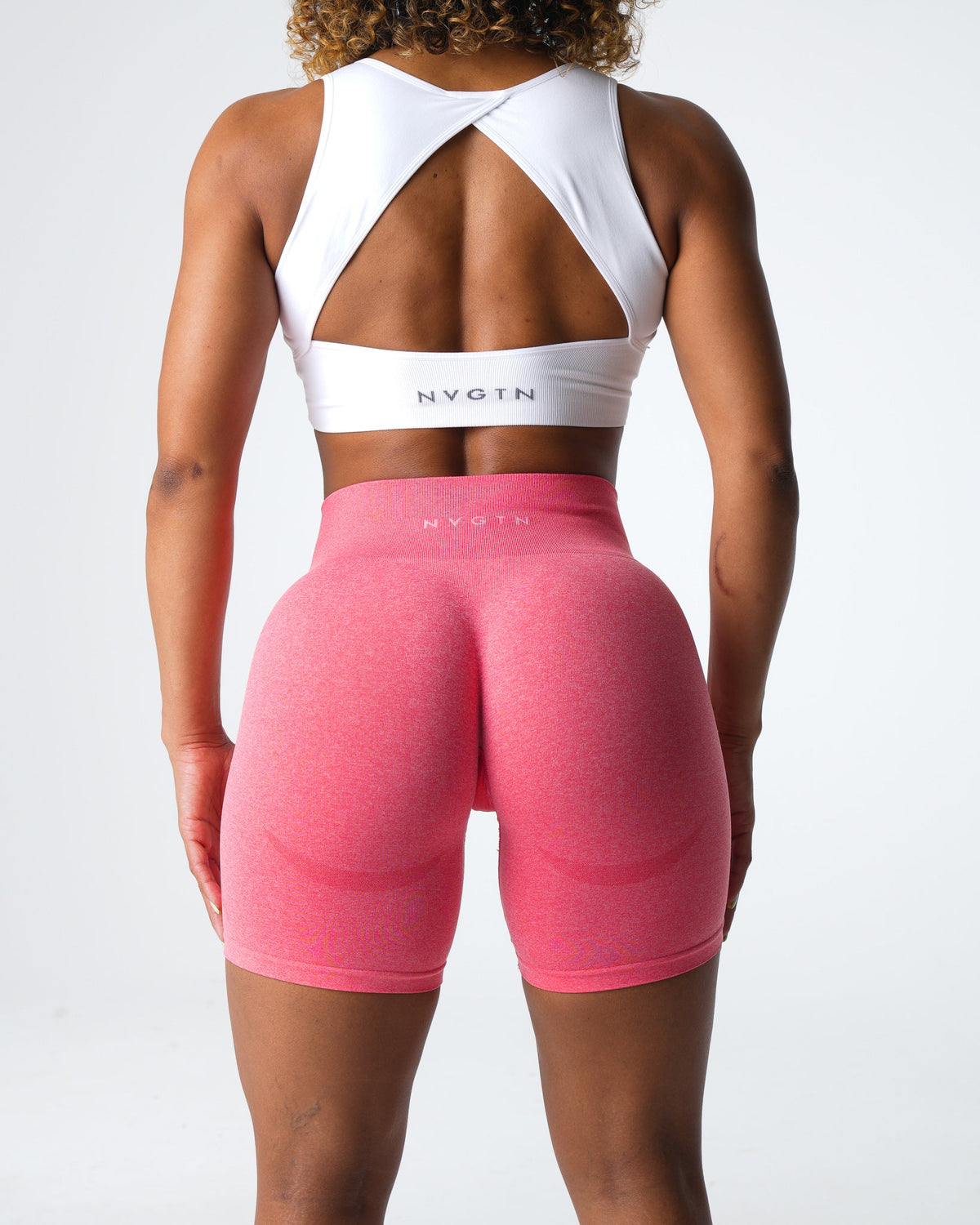 Women Coral Contour Seamless Shorts | NVGTN