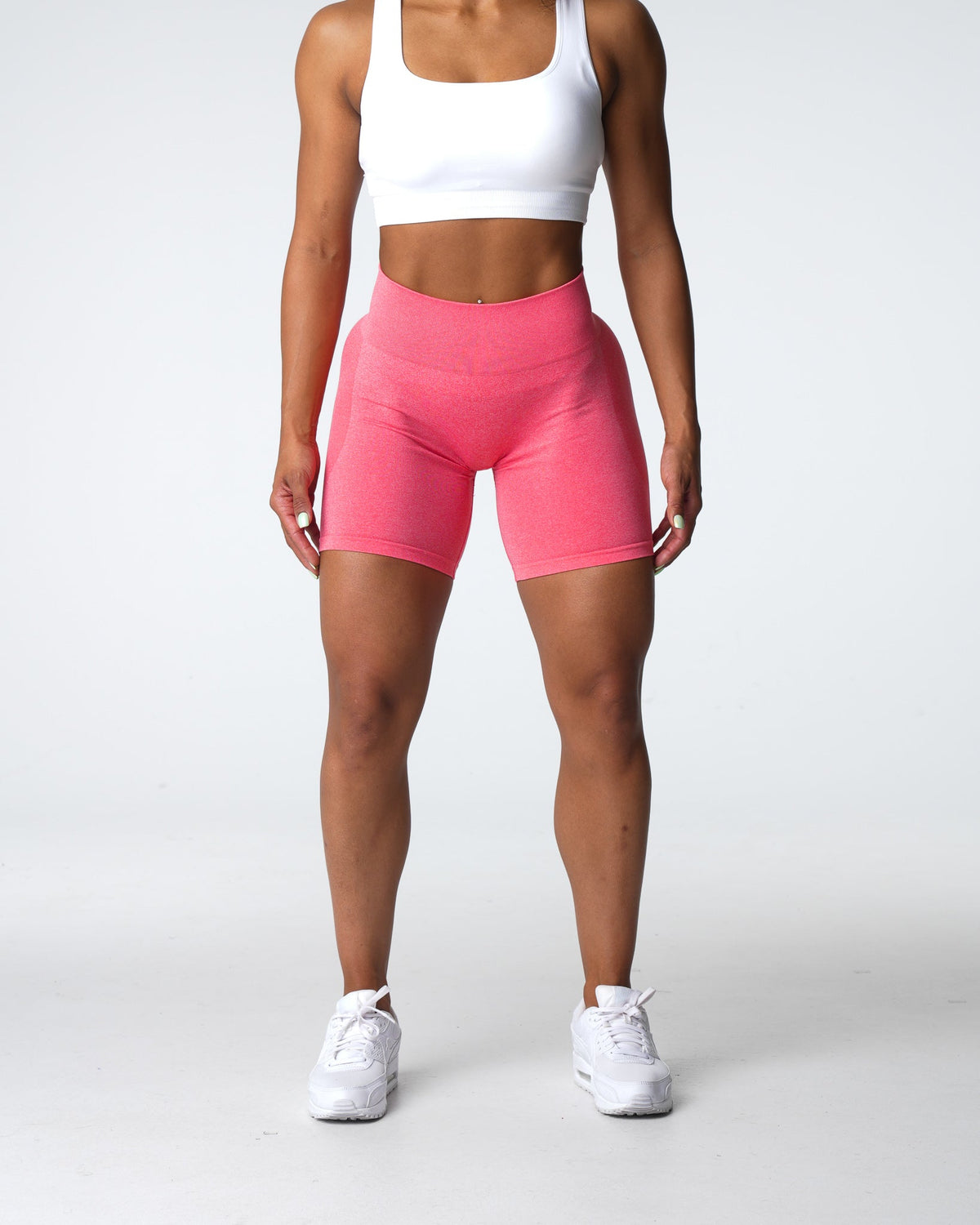 Women Coral Contour Seamless Shorts | NVGTN