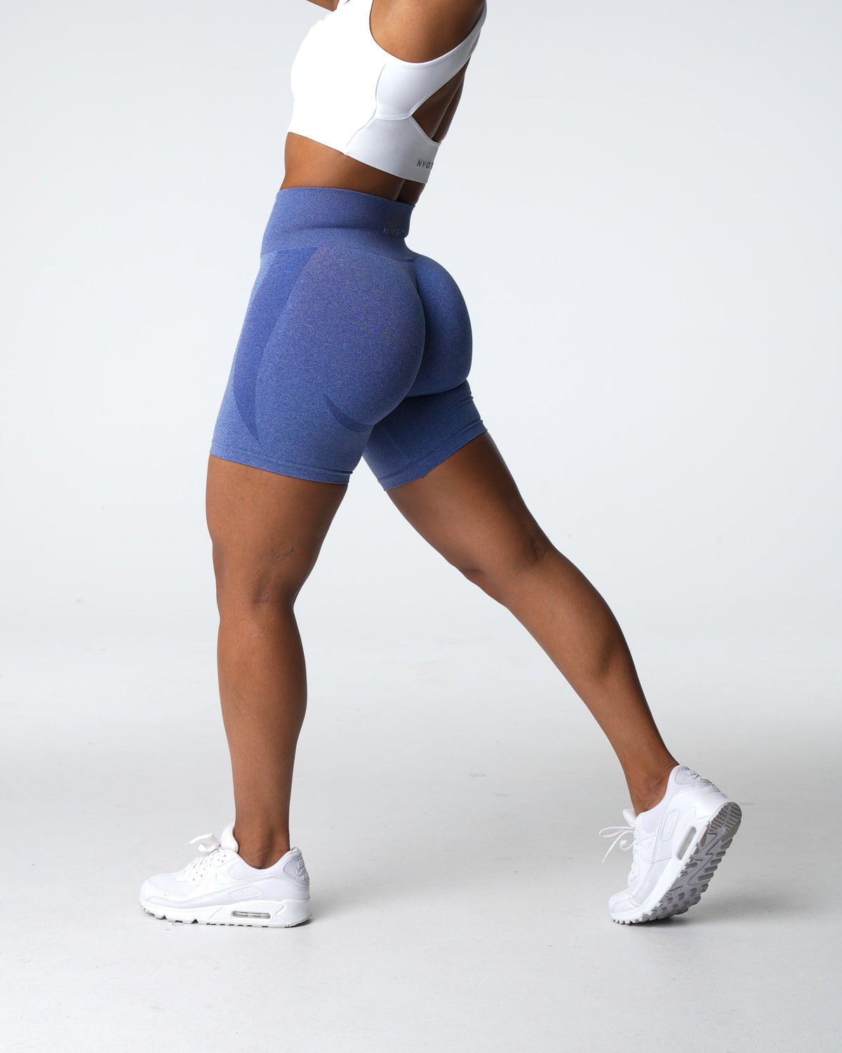 Women Royale Contour Seamless Shorts | NVGTN
