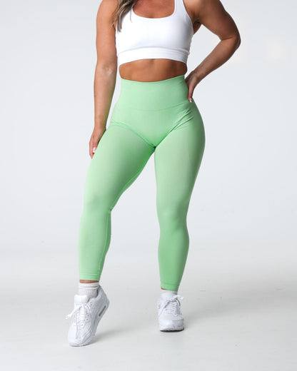 Women Pistachio Contour Seamless Leggings | NVGTN