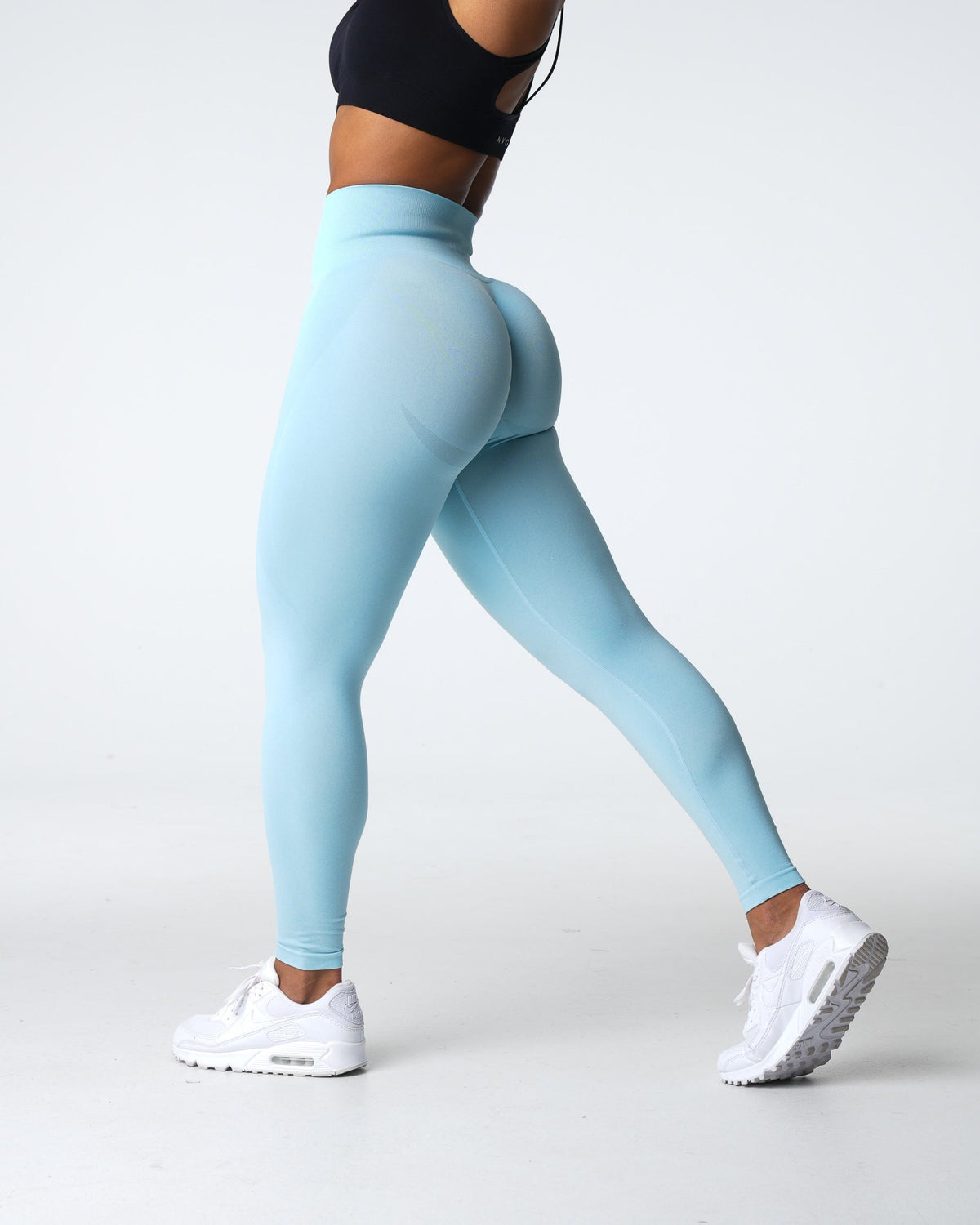 Women Pastel Blue Contour Seamless Leggings | NVGTN