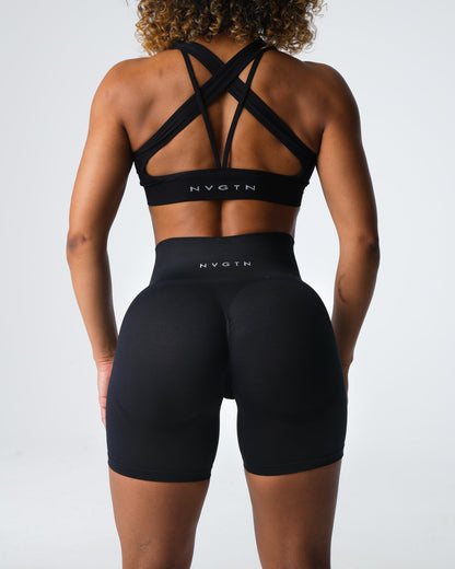 Women Black Contour 2.0 Seamless Shorts | NVGTN