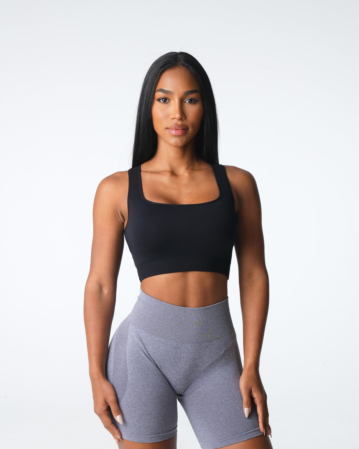 Women Black Empower Seamless Bra | NVGTN