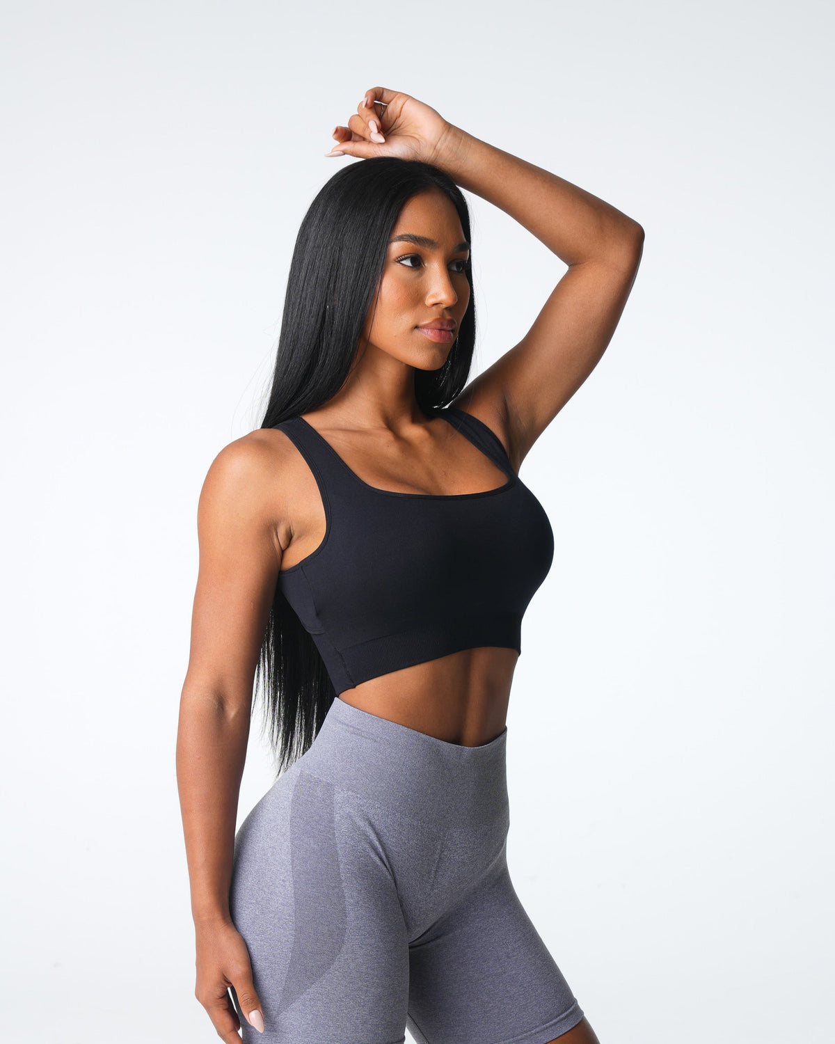 Women Black Empower Seamless Bra | NVGTN