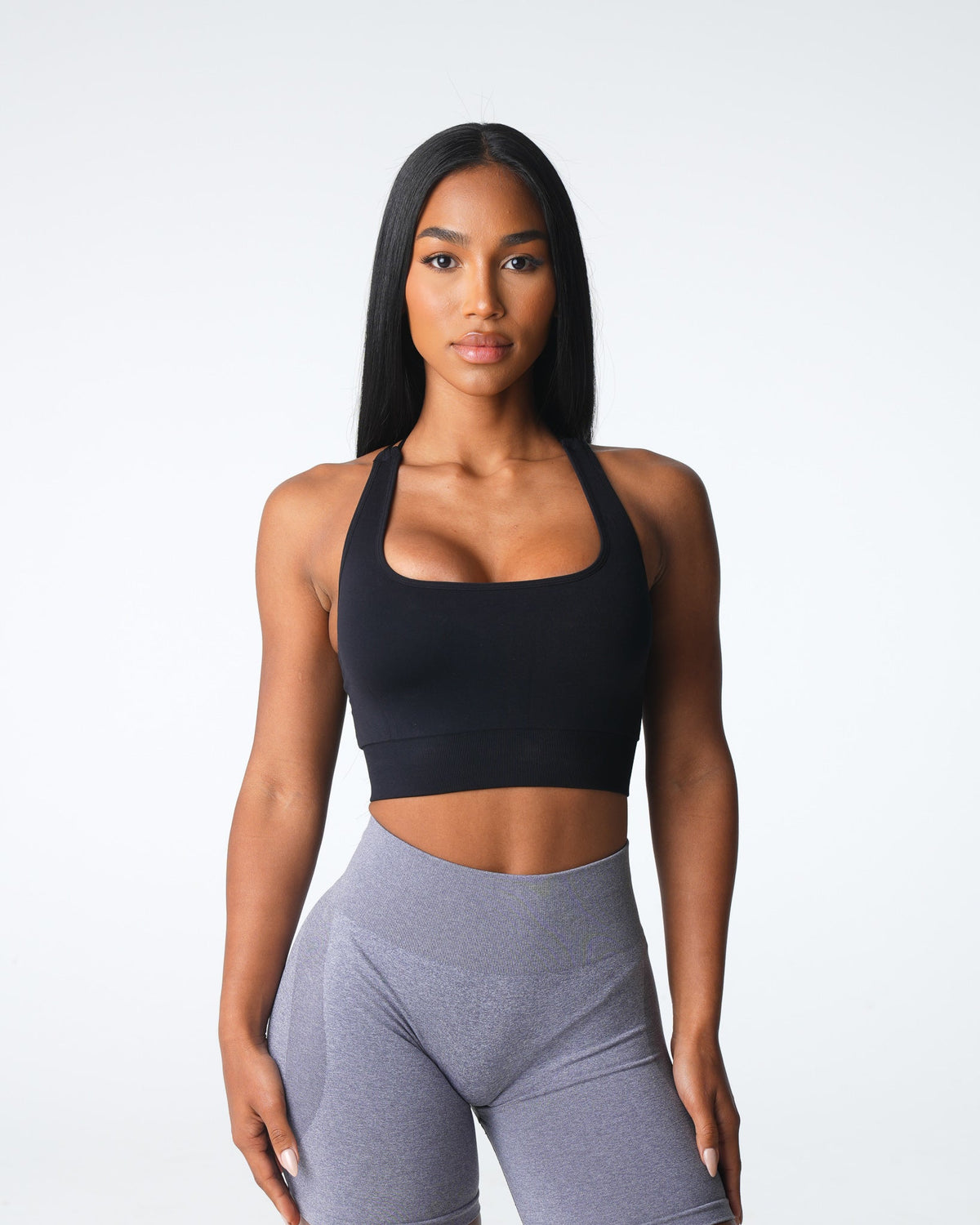 Women Black Thrive Seamless Bra | NVGTN