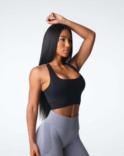 Women Black Thrive Seamless Bra | NVGTN
