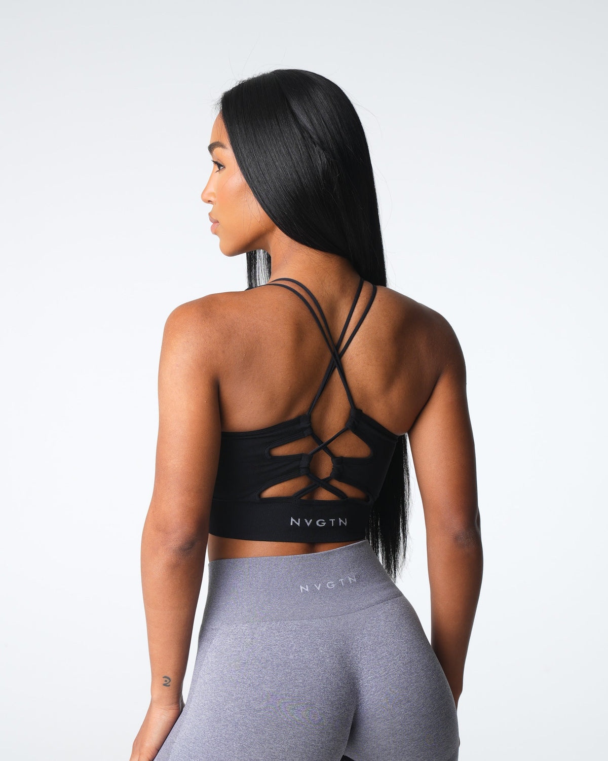 Women Black Thrive Seamless Bra | NVGTN