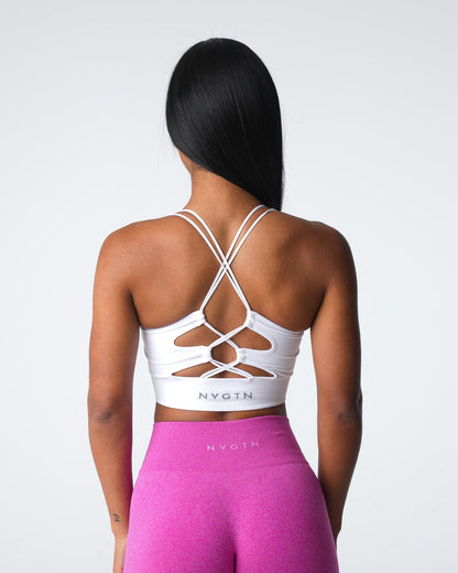 Women White Thrive Seamless Bra | NVGTN