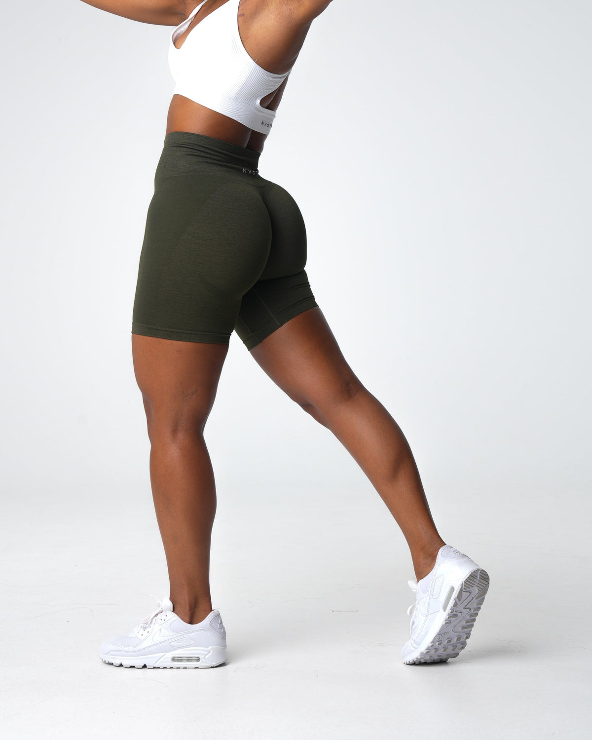 Women Olive Contour 2.0 Seamless Shorts | NVGTN