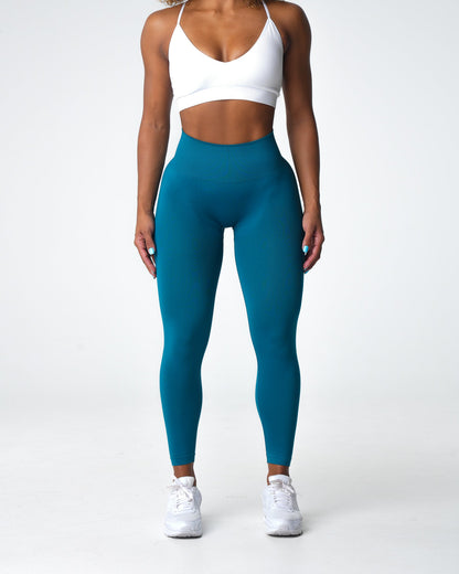 Women French Blue Solid Seamless Leggings | NVGTN