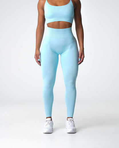 Women Pastel Blue Scrunch Seamless Leggings | NVGTN