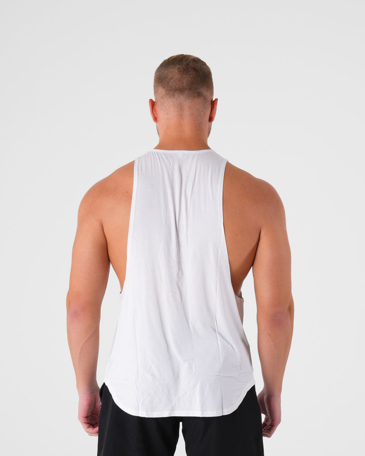 Men White Tech Edge Tank | NVGTN