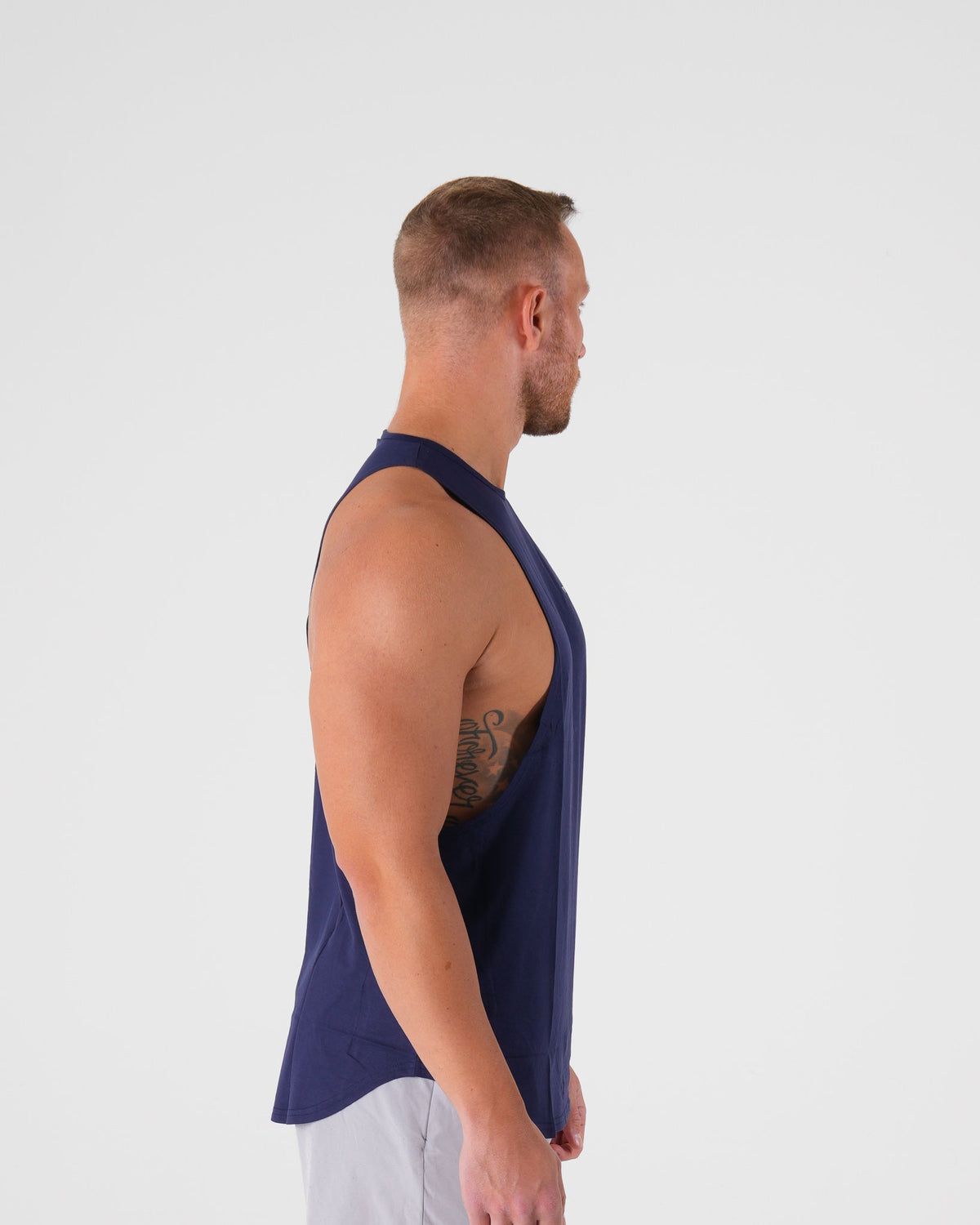Men Navy Tech Edge Tank | NVGTN
