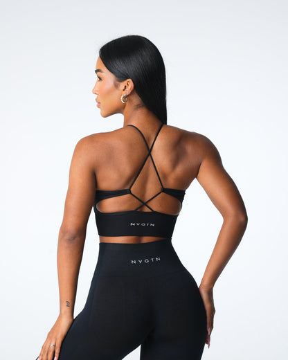 Women Black Embrace Seamless Bra | NVGTN