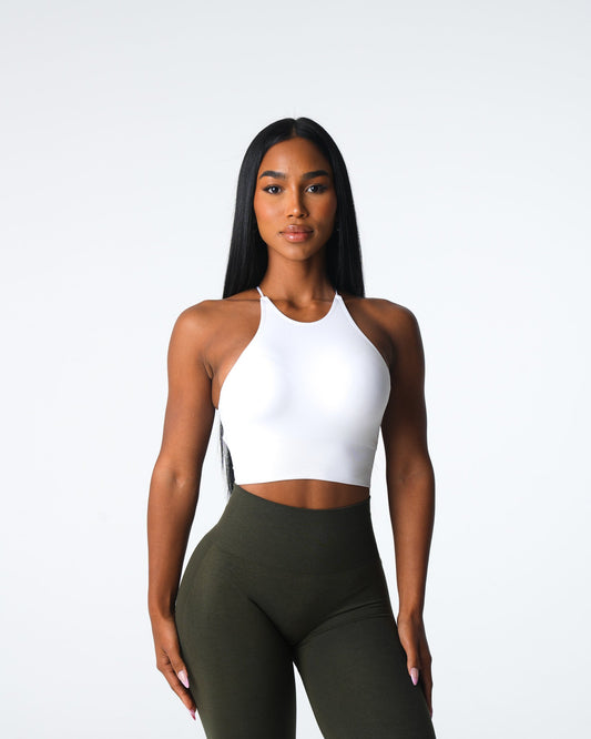 Women White Embrace Seamless Bra | NVGTN