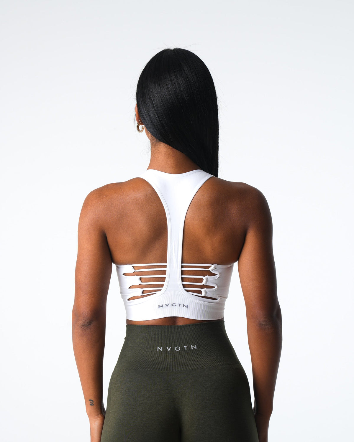 Women White Resilience Seamless Bra | NVGTN