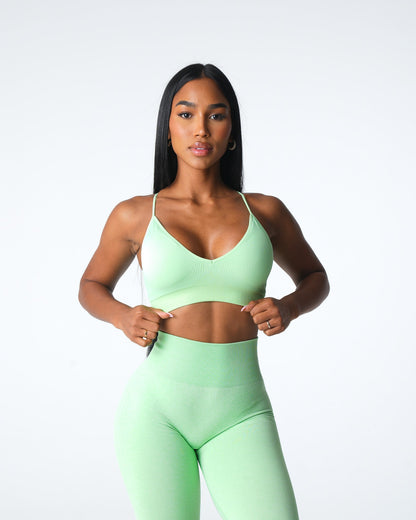 Women Pistachio Glimpse Ribbed Seamless Bra | NVGTN