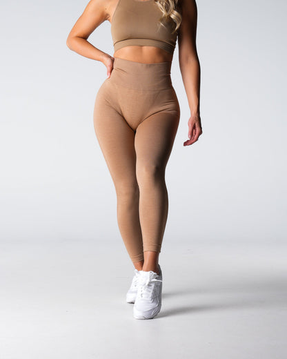 Women Beige Performance Seamless Leggings | NVGTN