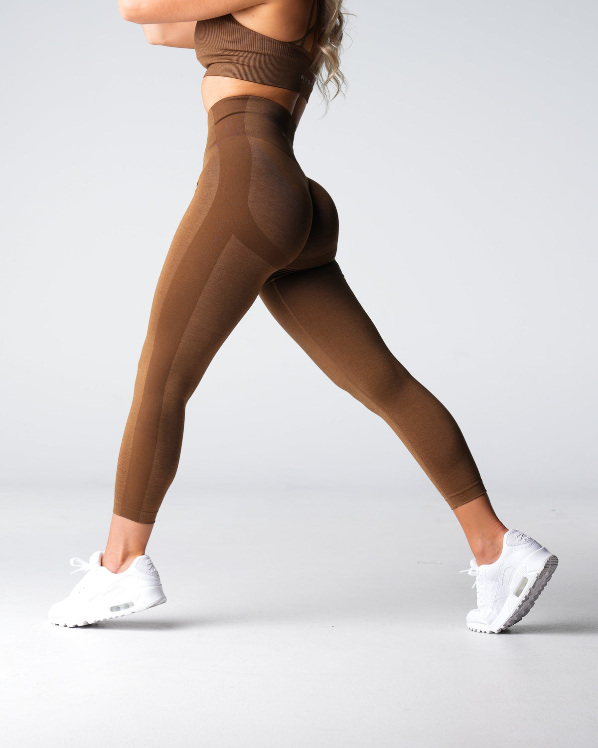 Women Mocha Performance Seamless Leggings | NVGTN