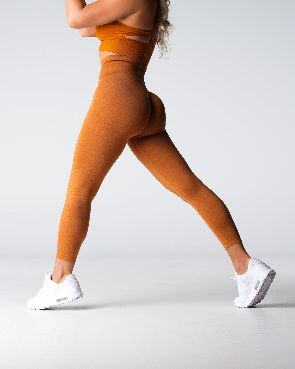 Women Terracotta Shape Seamless Leggings | NVGTN