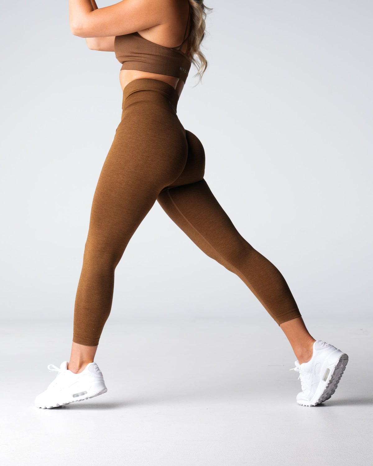 Women Mocha Shape Seamless Leggings | NVGTN