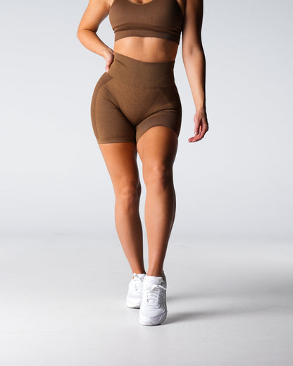 Women Mocha Contour 2.0 Seamless Shorts | NVGTN